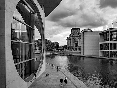 Die Architekturfotografie in Berlin auch in S/W Architekturfotografie Berlin